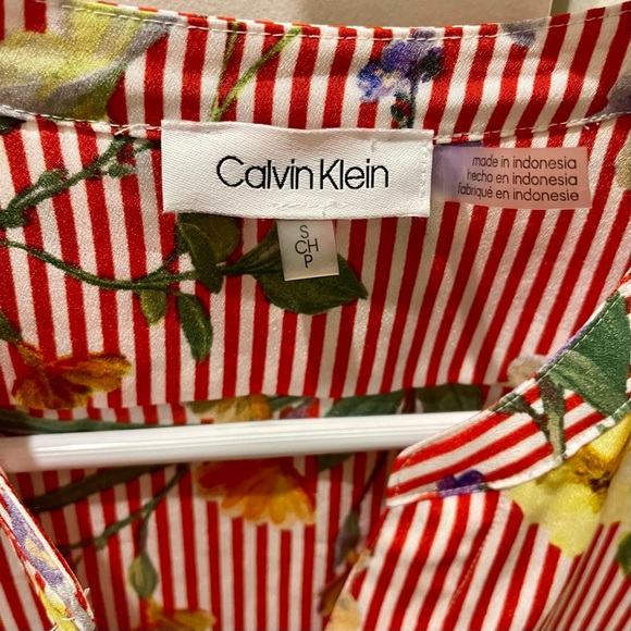 Calvin Klein Women’s Red Striped Floral Button Down Blouse - Picture 6 of 7